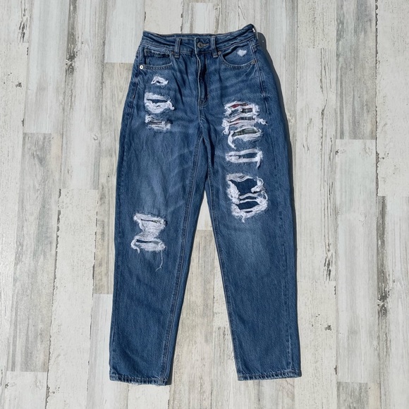 *Not for Sale* American Eagle AE Ripped Boyfriend Jeans Size: 0 - Picture 1 of 5